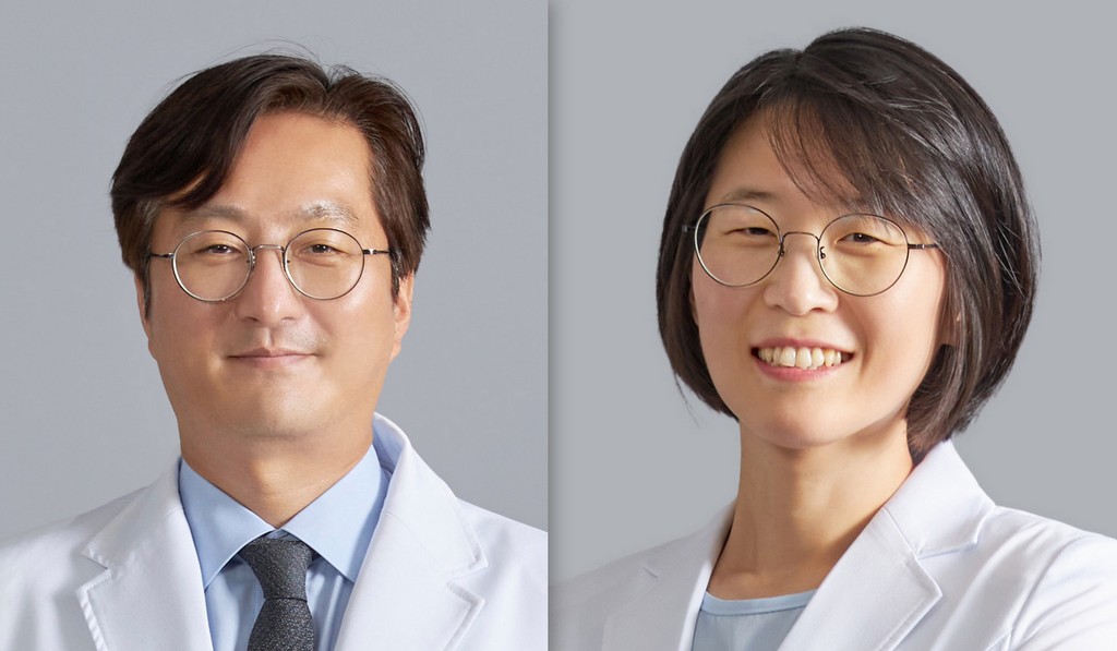 전대원, 윤아일린 교수